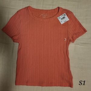 American Eagle Outfitters Women's Coral Short Sleeve Tee